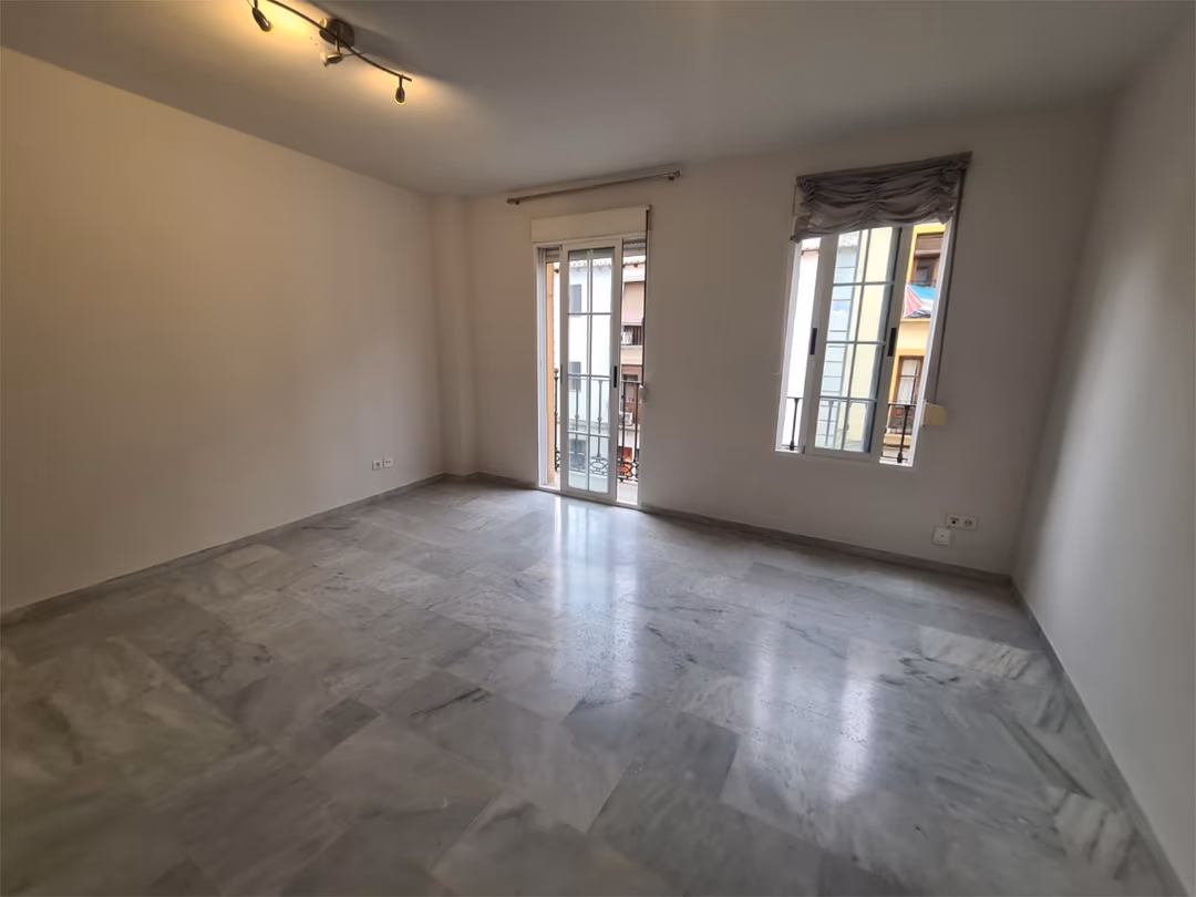 Piso en  Plaza del Realejo 8
