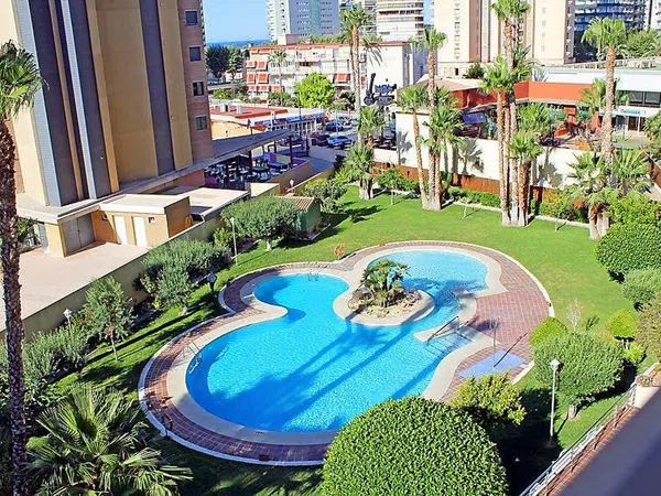 Piso en Lepanto, 14