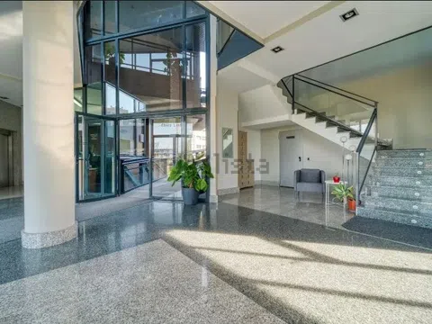 Dúplex en calle Elvira Lindo, 2