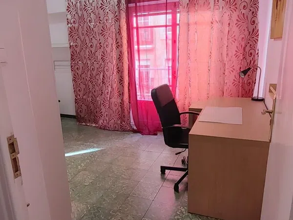 Piso en Barrio Ensanche-Diputación - Foto 2