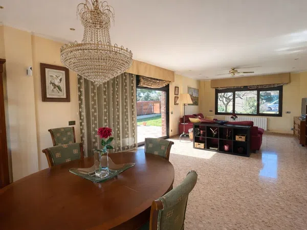 Casa o chalet independiente en Calle de Mark Twain, Castellarnau - Foto 6