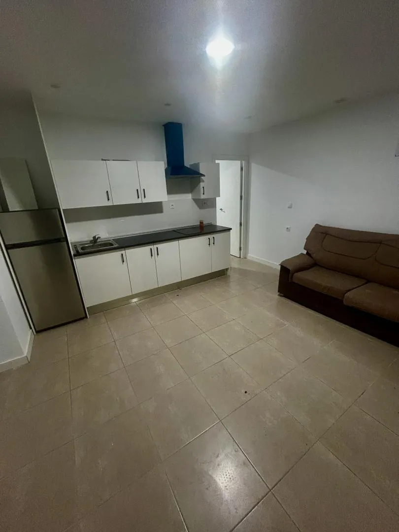 Piso en  Carrer Esperidion Porta Requesens 72a - Foto 2