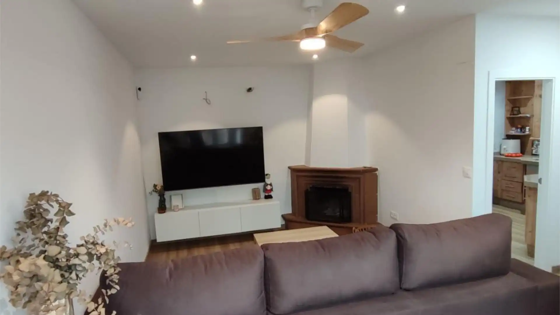 Casa adosada en  Calle Pisuerga 12 - Foto 2