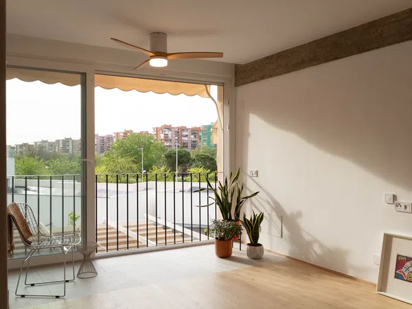 Piso en Barrio Valdeacederas - Foto 1