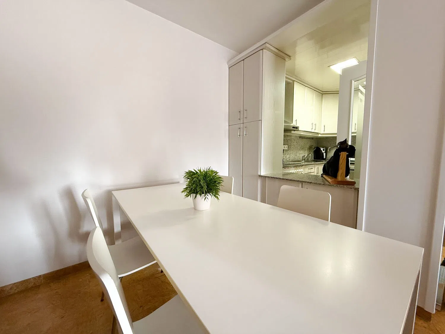 Piso en calle de Girona, 335 - Foto 5