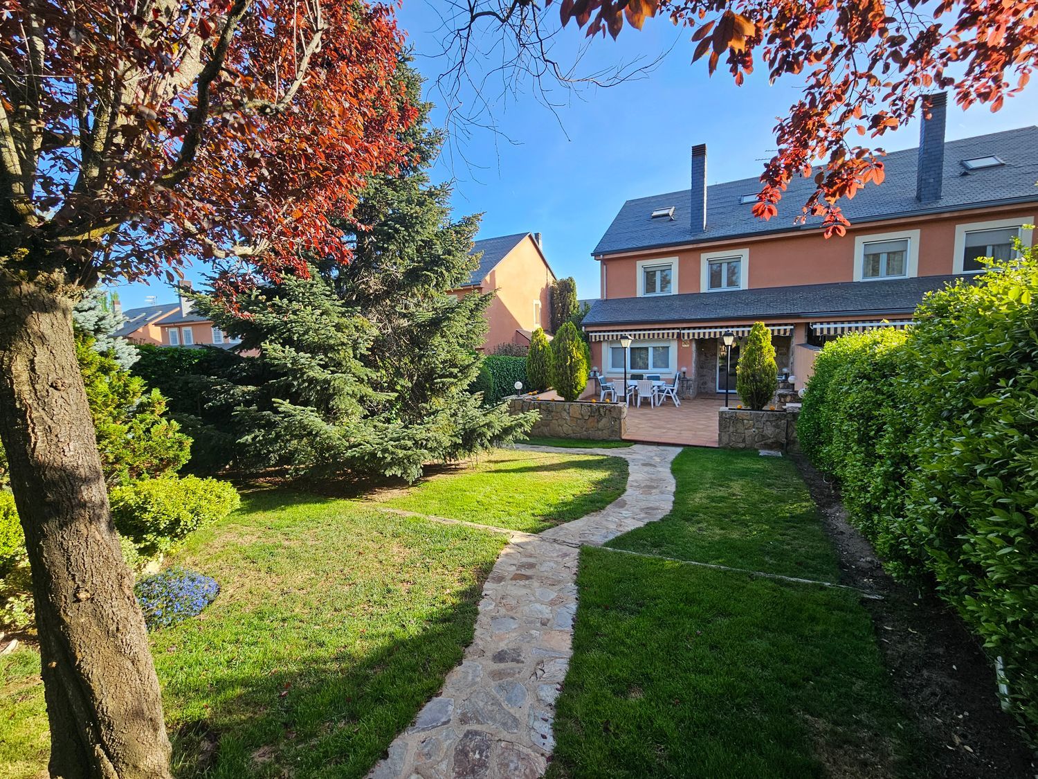 Chalet pareado en calle Miguel de Cervantes s/n - Foto 2