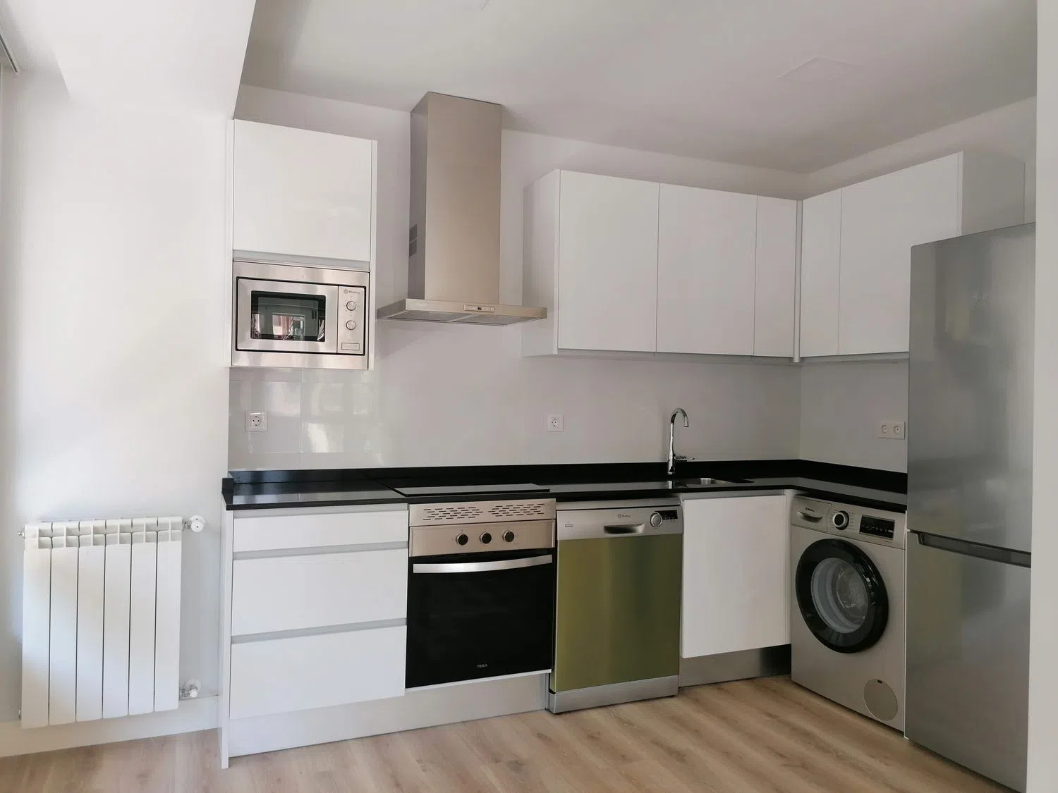 Piso en calle de Clara del Rey, 33 - Foto 2