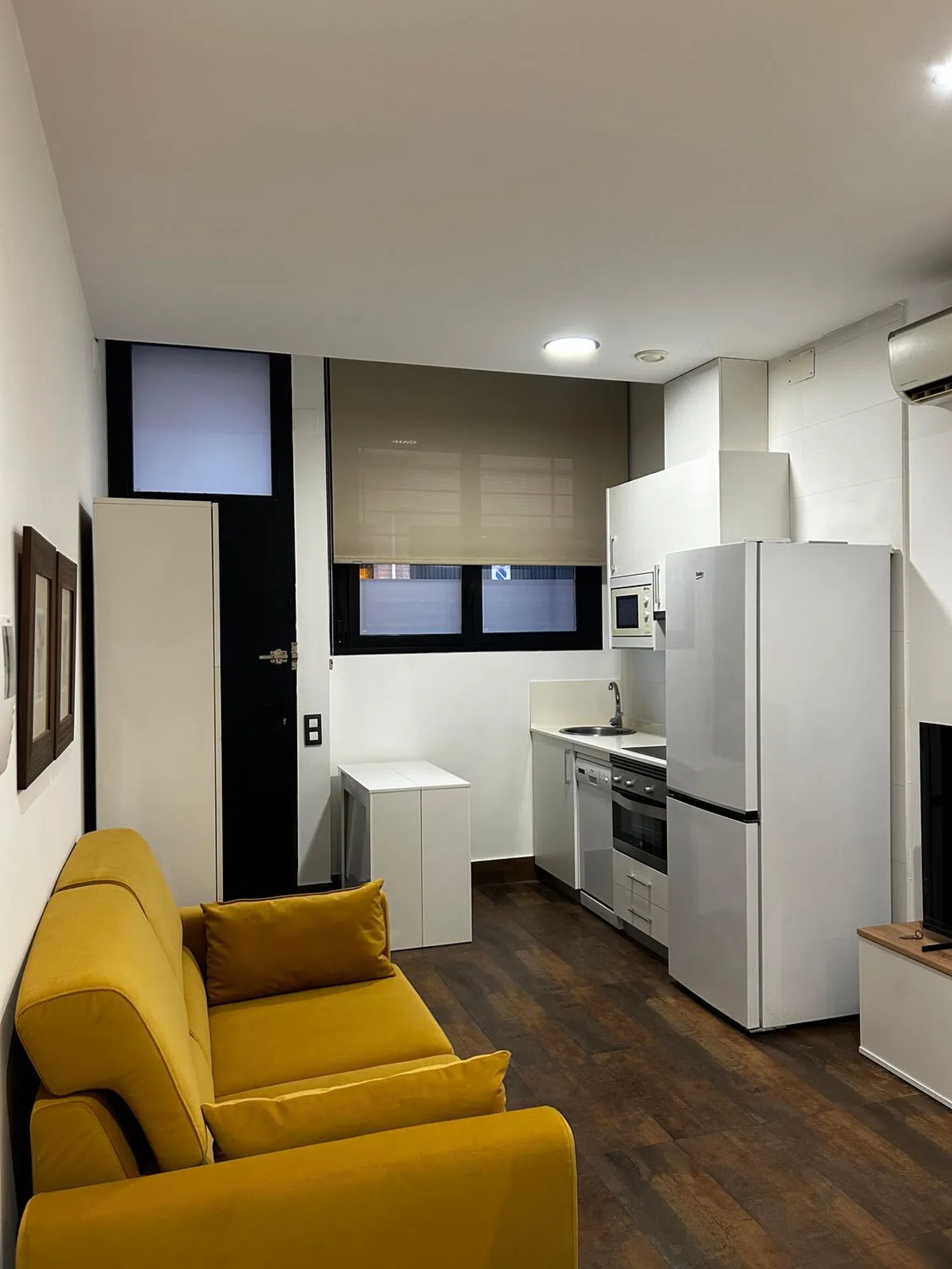 Estudio en calle de Francisco Cabo, 2 - Foto 1