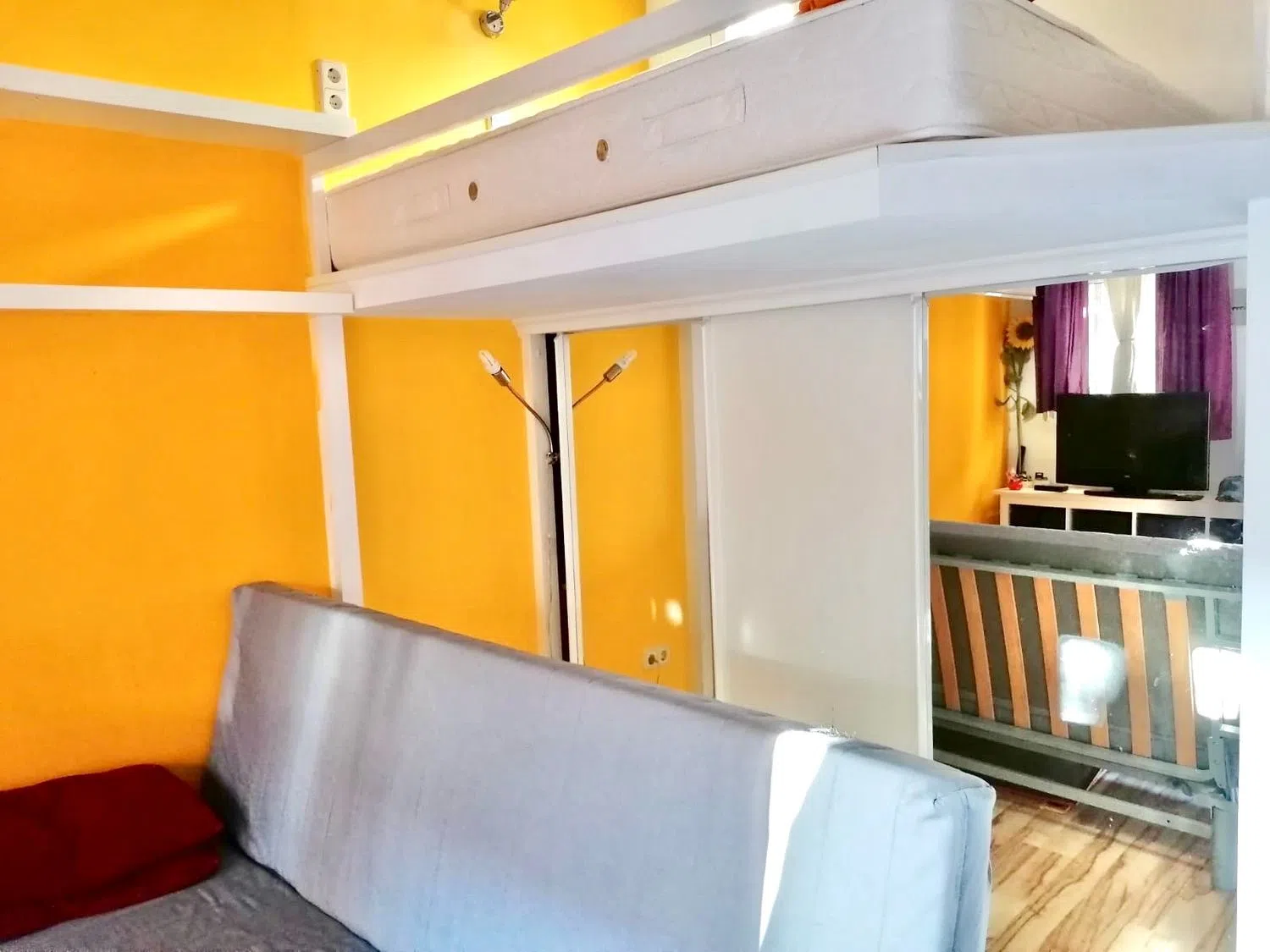 Estudio en calle de María de Guzmán, 4 - Foto 2