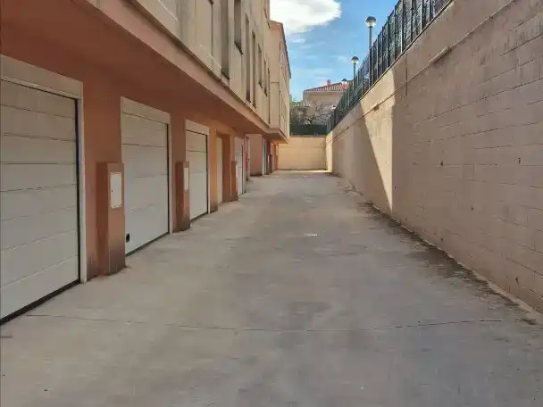 Casa adosada en  Carrer de Miquel Martí i Pol 2 - Foto 49
