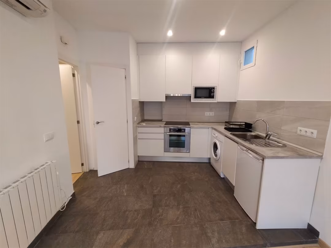 Piso en  Calle de la Cava Baja 26 - Foto 5