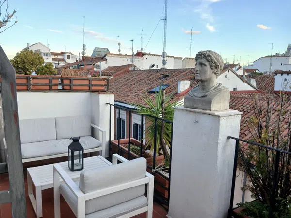 Estudio en calle del Espíritu Santo, 8