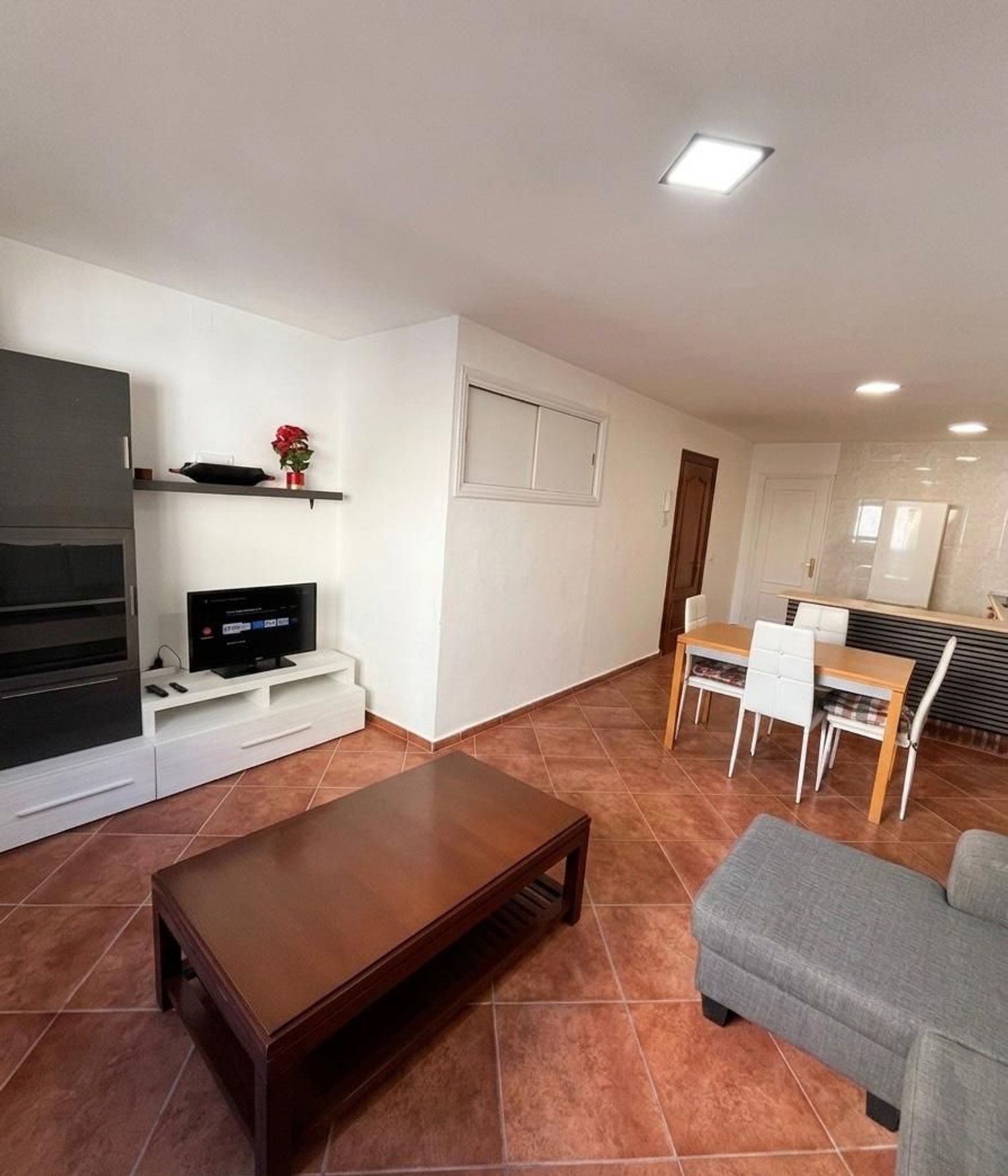 Piso en calle Mendoza, 72 - Foto 4