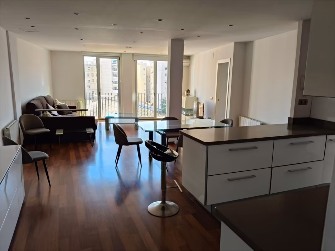 Piso en  Carrer d'Albacete 37 - Foto 3