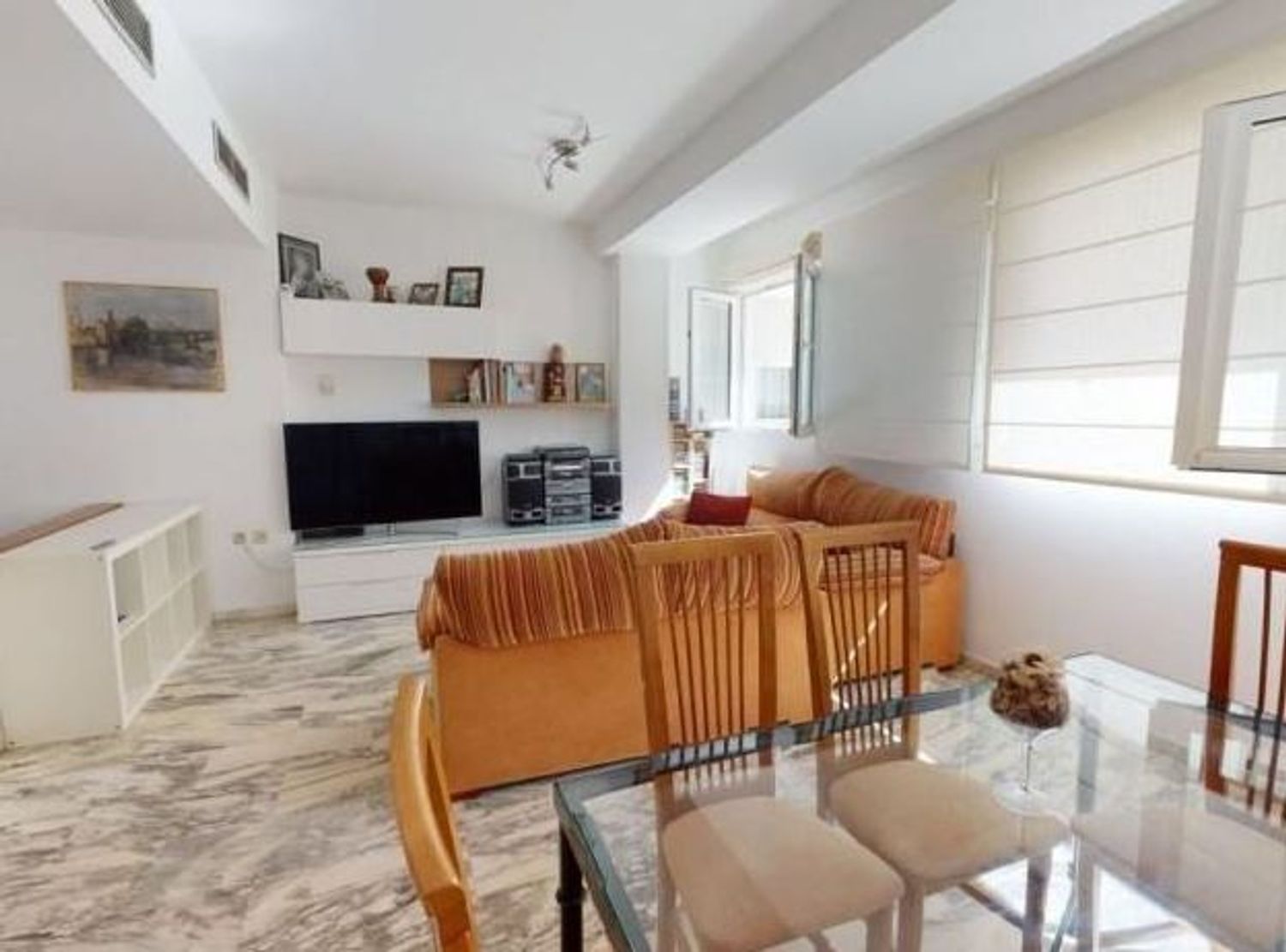 Piso en calle San Jacinto, 28