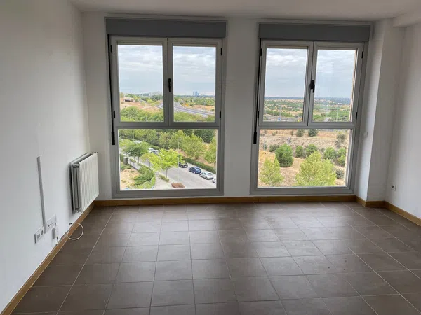 Piso en avenida de Castilla y León, 11 - Foto 1