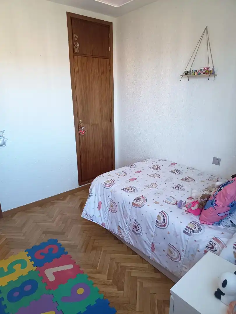 Piso en  Calle de Antonio López Aguado 10 - Foto 9