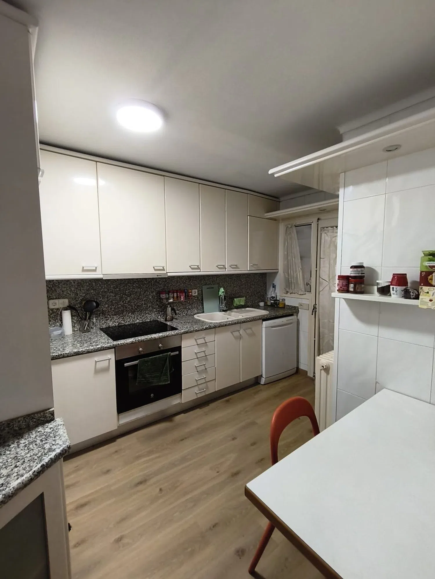 Piso en calle Canonge Brugulat, 28 - Foto 4