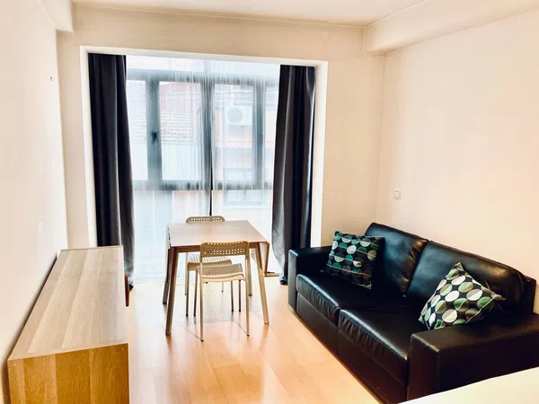 Estudio en calle Ruiz Palacios, 35