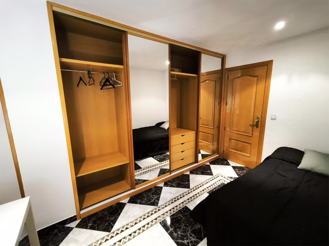 Piso en  Calle del Arroyo del Olivar 20 - Foto 9