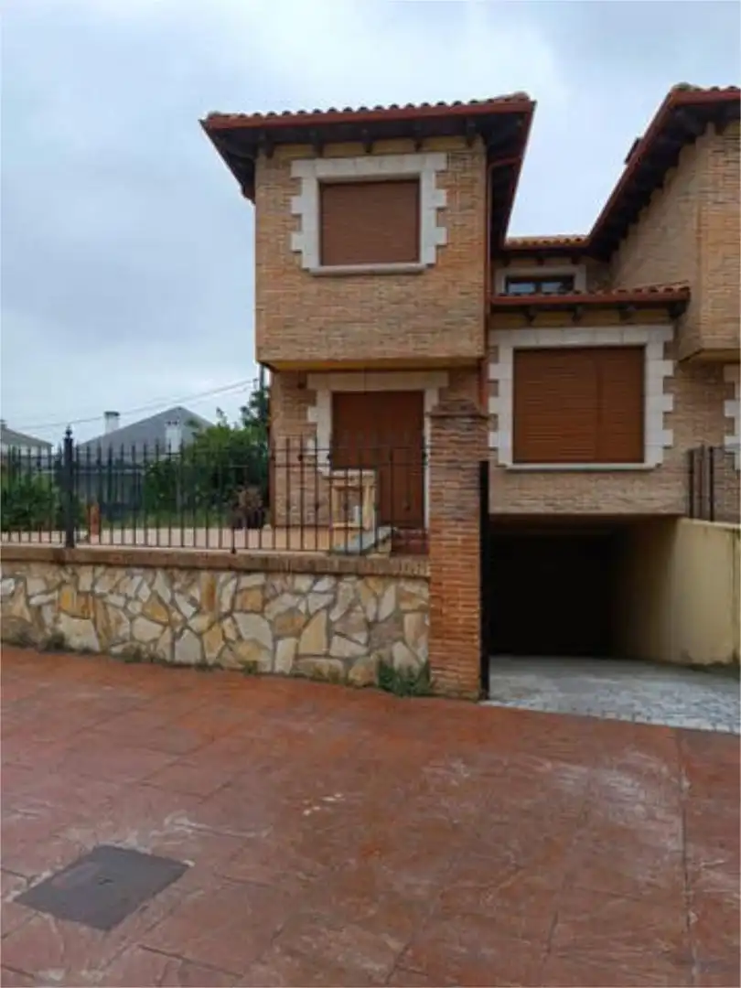 Casa adosada en San Roman - Foto 3