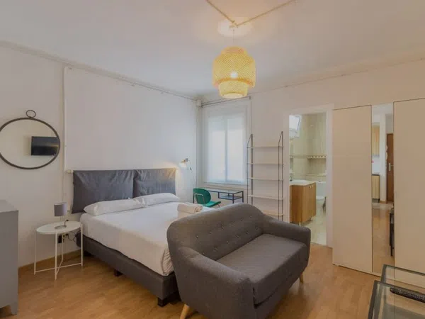 Estudio en calle del Vallès, 5