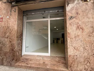 Local comercial en  Calle Nápoles - Foto 2