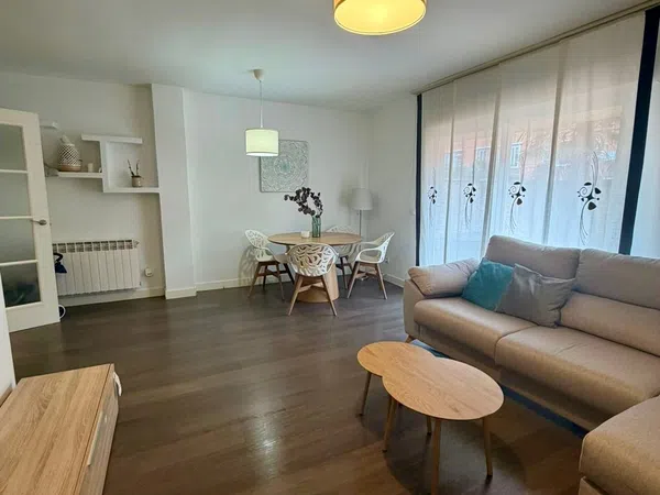 Chalet adosado en Perales del Rio - Foto 1