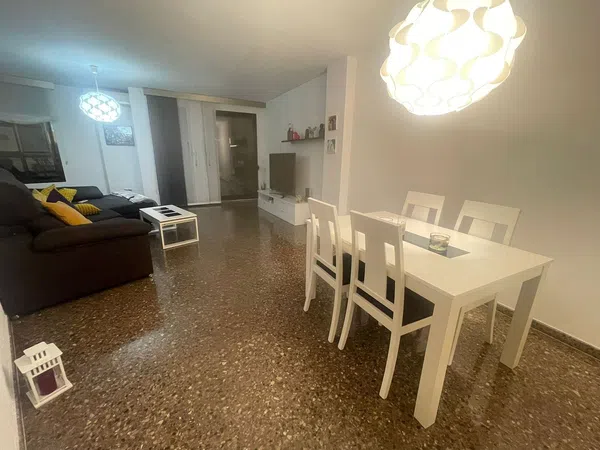 Piso en Paseo Clara Campoamor - Foto 2