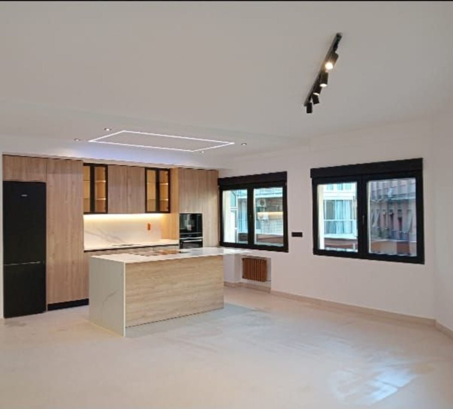 Piso en plaza Isabel la Católica, 4 - Foto 1