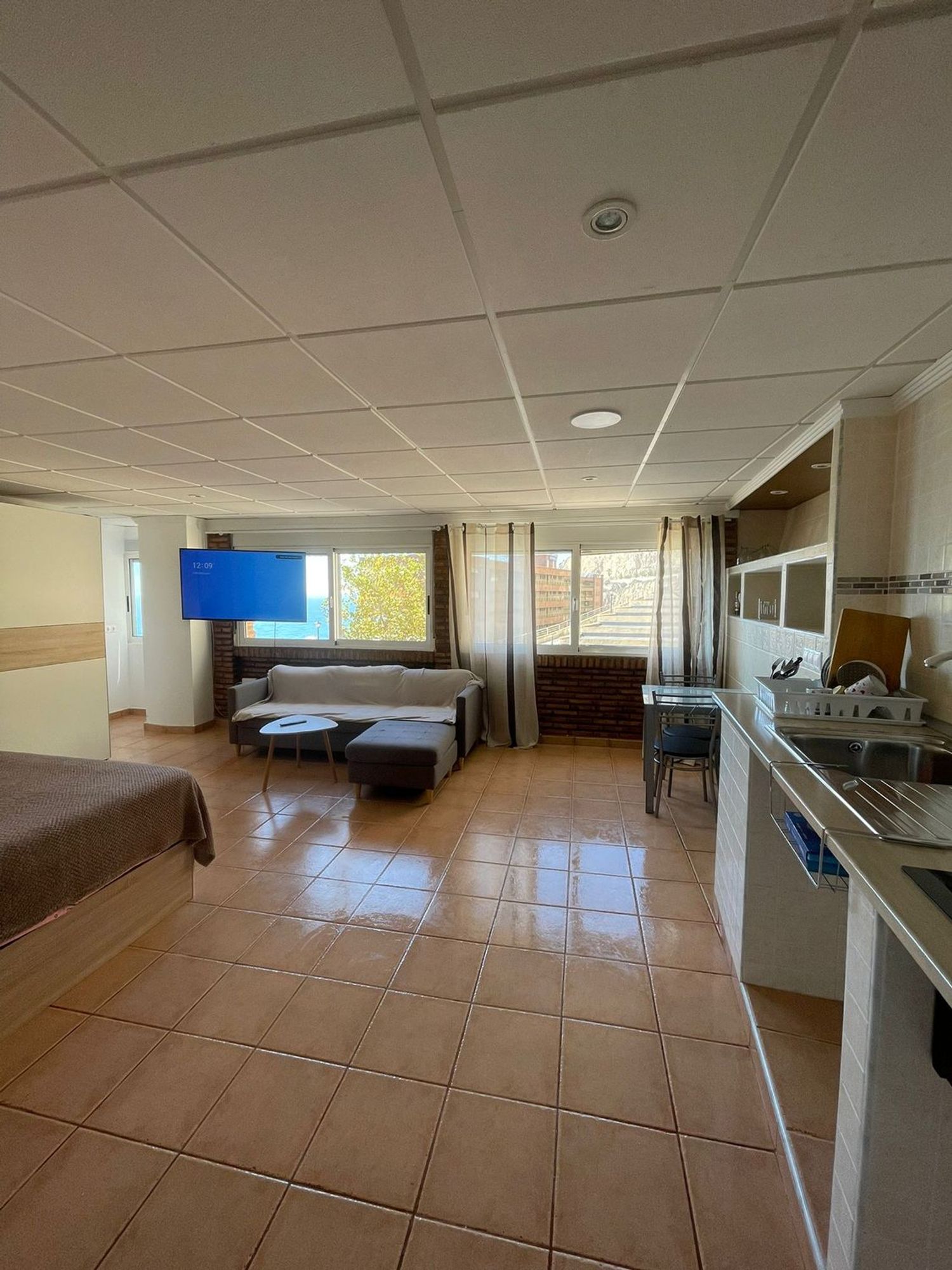 Estudio en Avenida de Villajoyosa, 10 - Foto 2