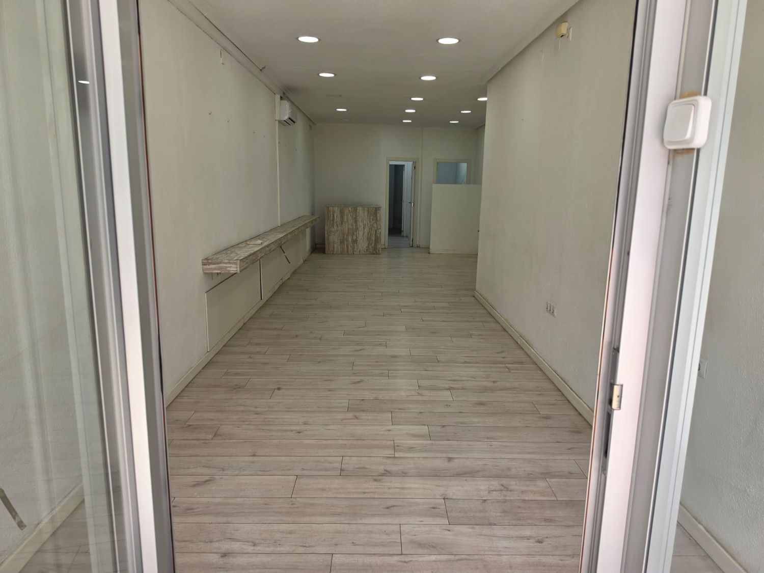 Local en Plaza Navarro Rodrigo - Foto 2