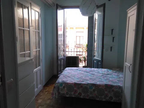 Ático en calle de Tortosa, 4