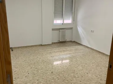 Piso en  Calle del Doce de Octubre 14 - Foto 4