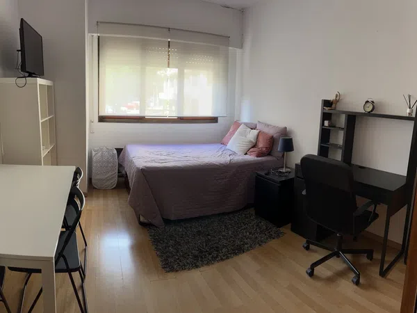 Estudio en calle de la Infanta Mercedes, 92 - Foto 2