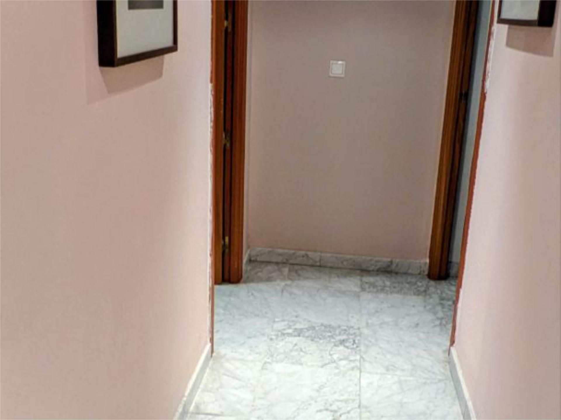 Piso en  Avenida de Medina Azahara 31 - Foto 14