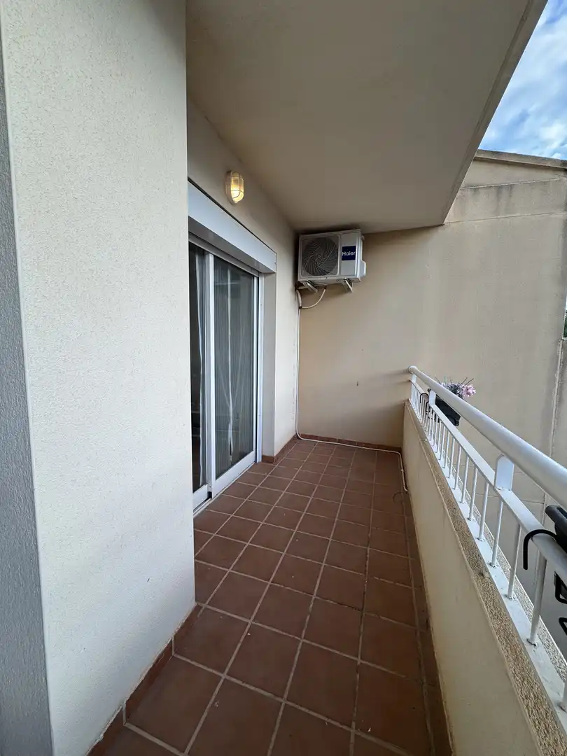 Casa adosada en  Calle Utiel 50 - Foto 4