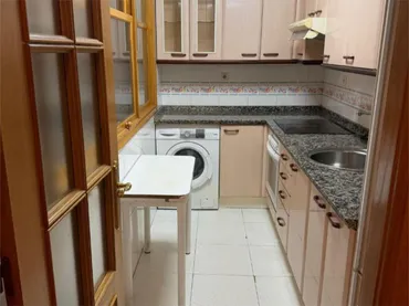 Piso en  Avenida de Álvaro López Núñez 4 - Foto 7
