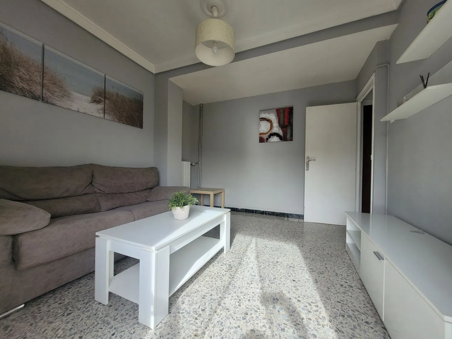 Piso en calle de Ángel Ganivet, 4