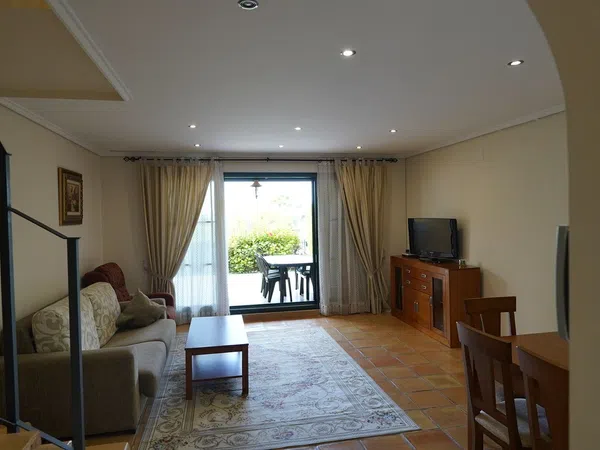 Chalet adosado en Golf Bahía - Foto 12