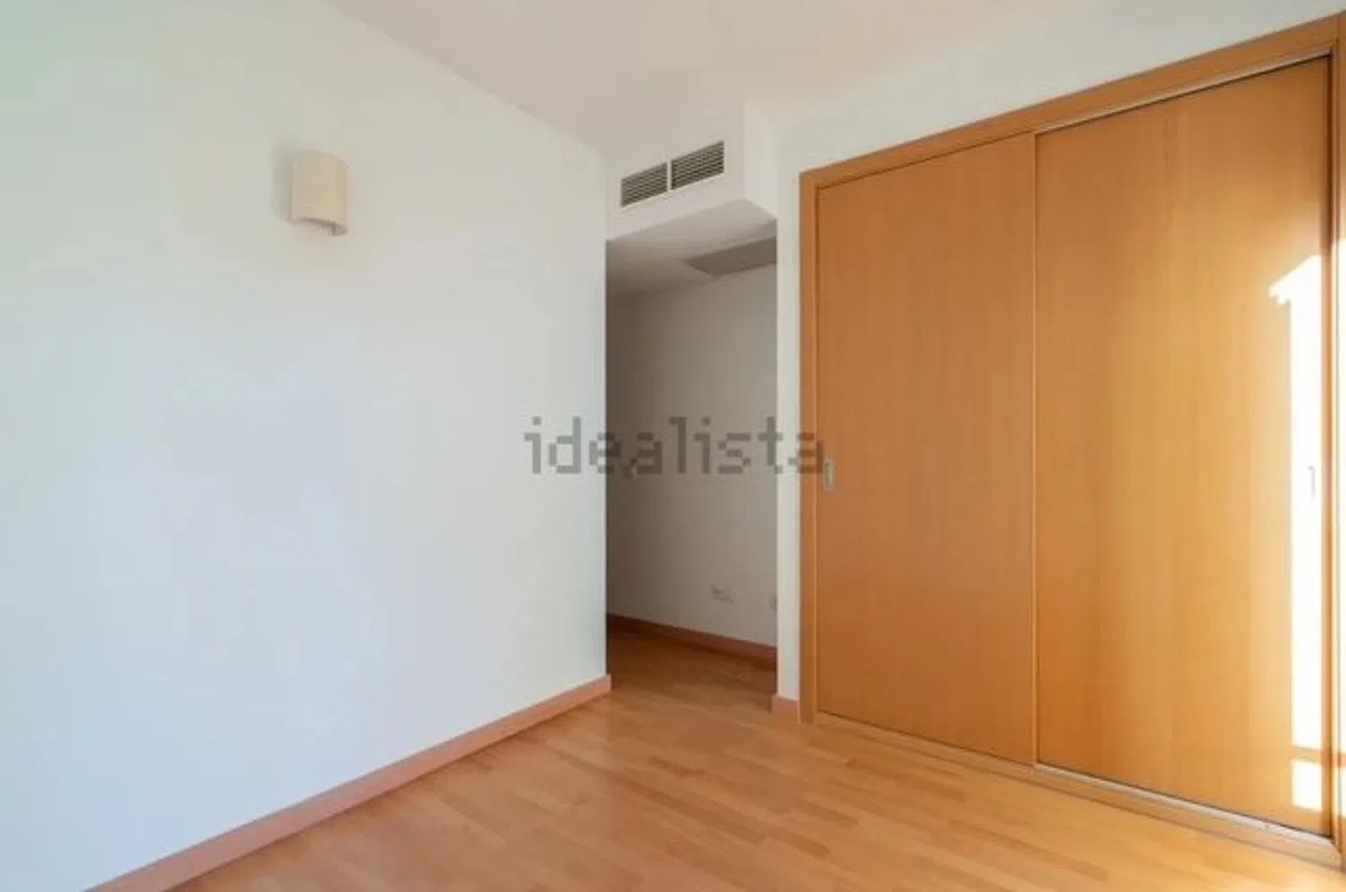 Piso en calle d'Adolf Vázquez Humasqué, 9 - Foto 4