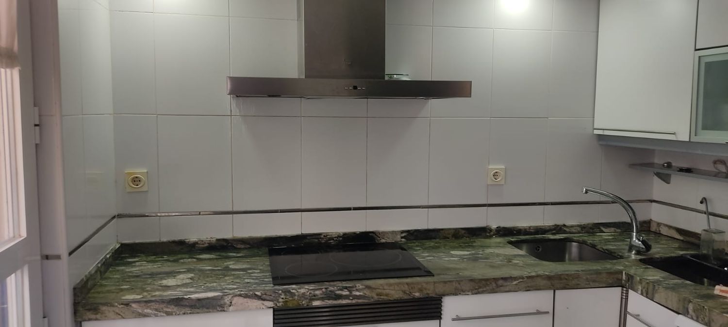 Chalet adosado en Cervantes-Palacio de Deportes - Foto 3