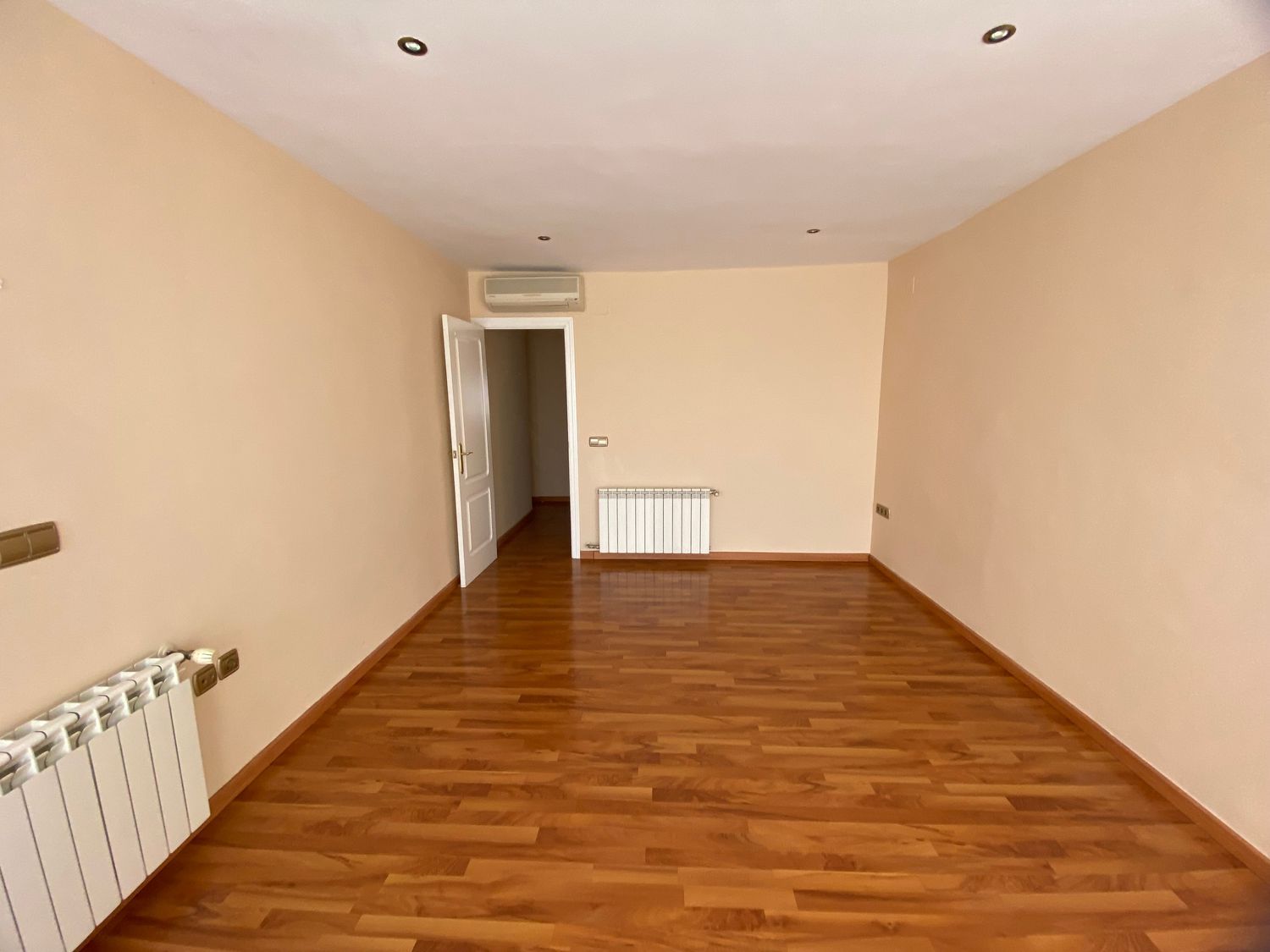 Piso en calle Marqués del Nervión, 114 - Foto 5