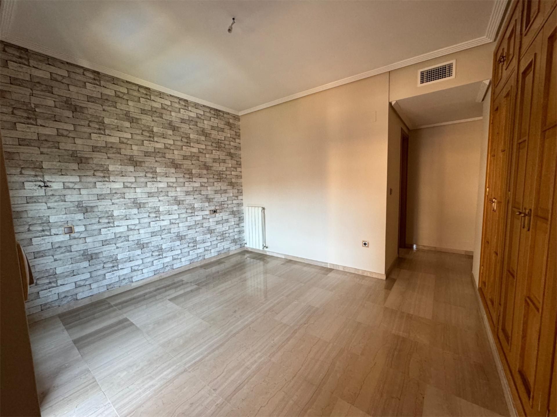 Piso en  Calle Bailarina Anna Pavlova 3 - Foto 14