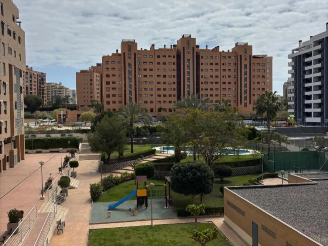 Piso en  Carrer Científico Jaime Santana 7 - Foto 25