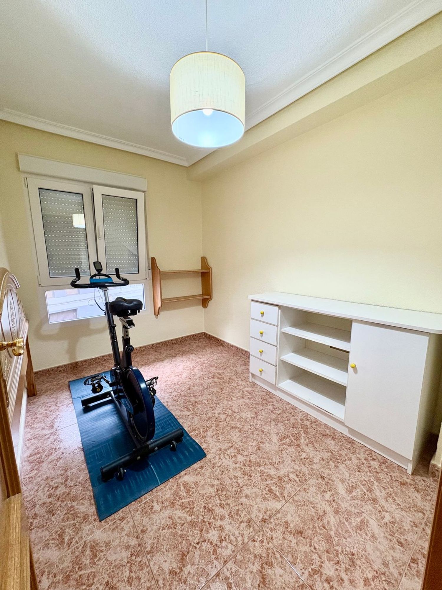 Piso en calle de la Constitució, 4 - Foto 2