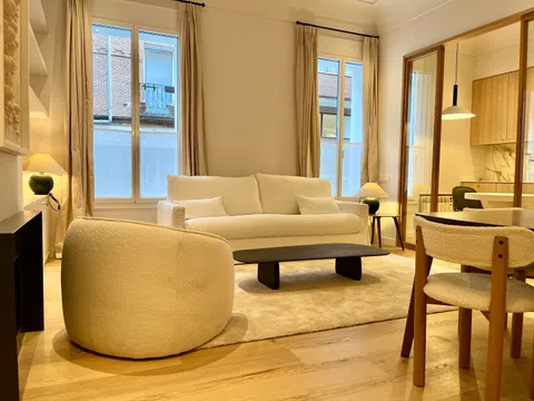 Piso en calle de Luis Cabrera, 25 - Foto 1