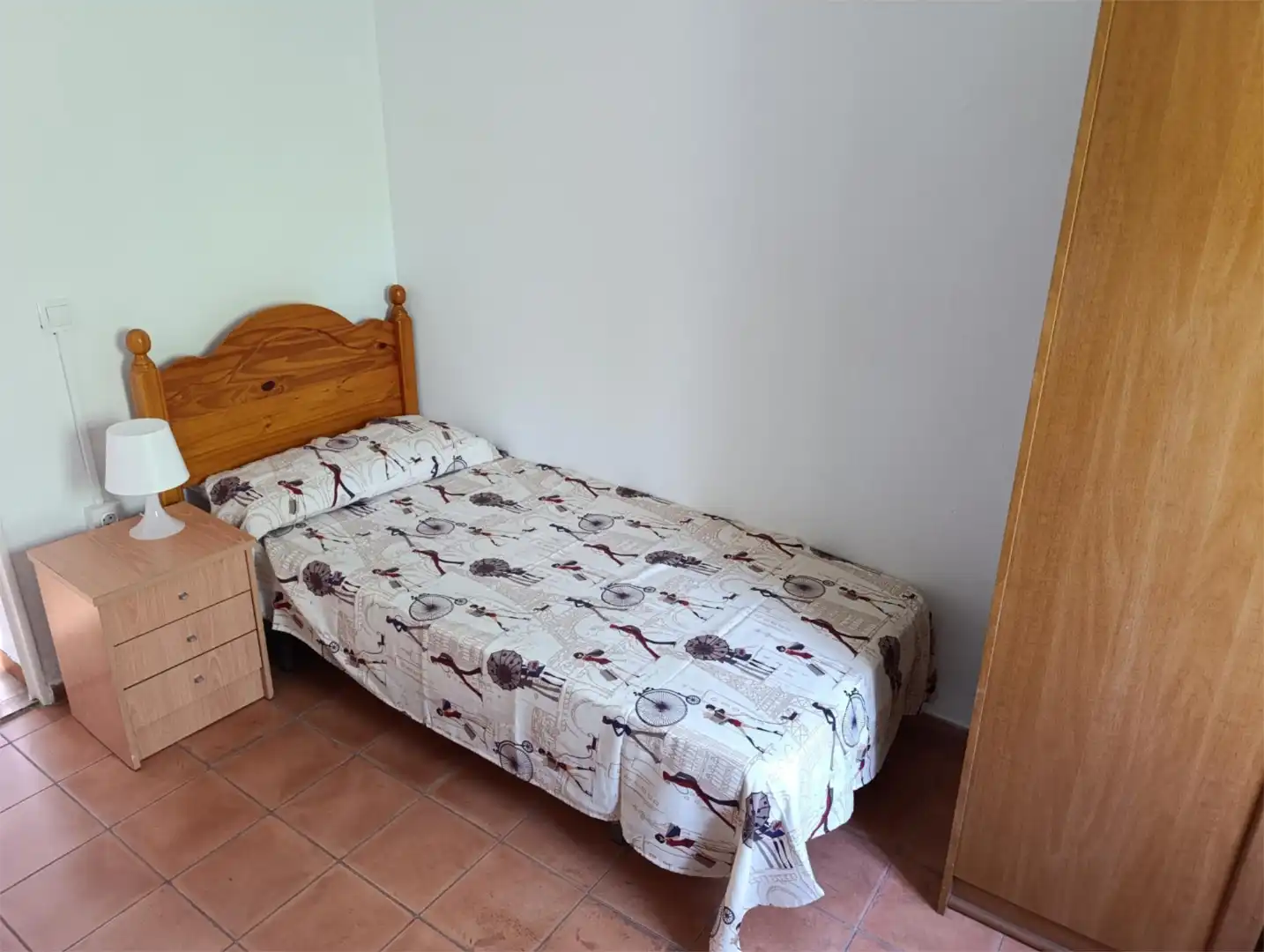 Piso en  Calle de Angelita Capdevielle 8 - Foto 12