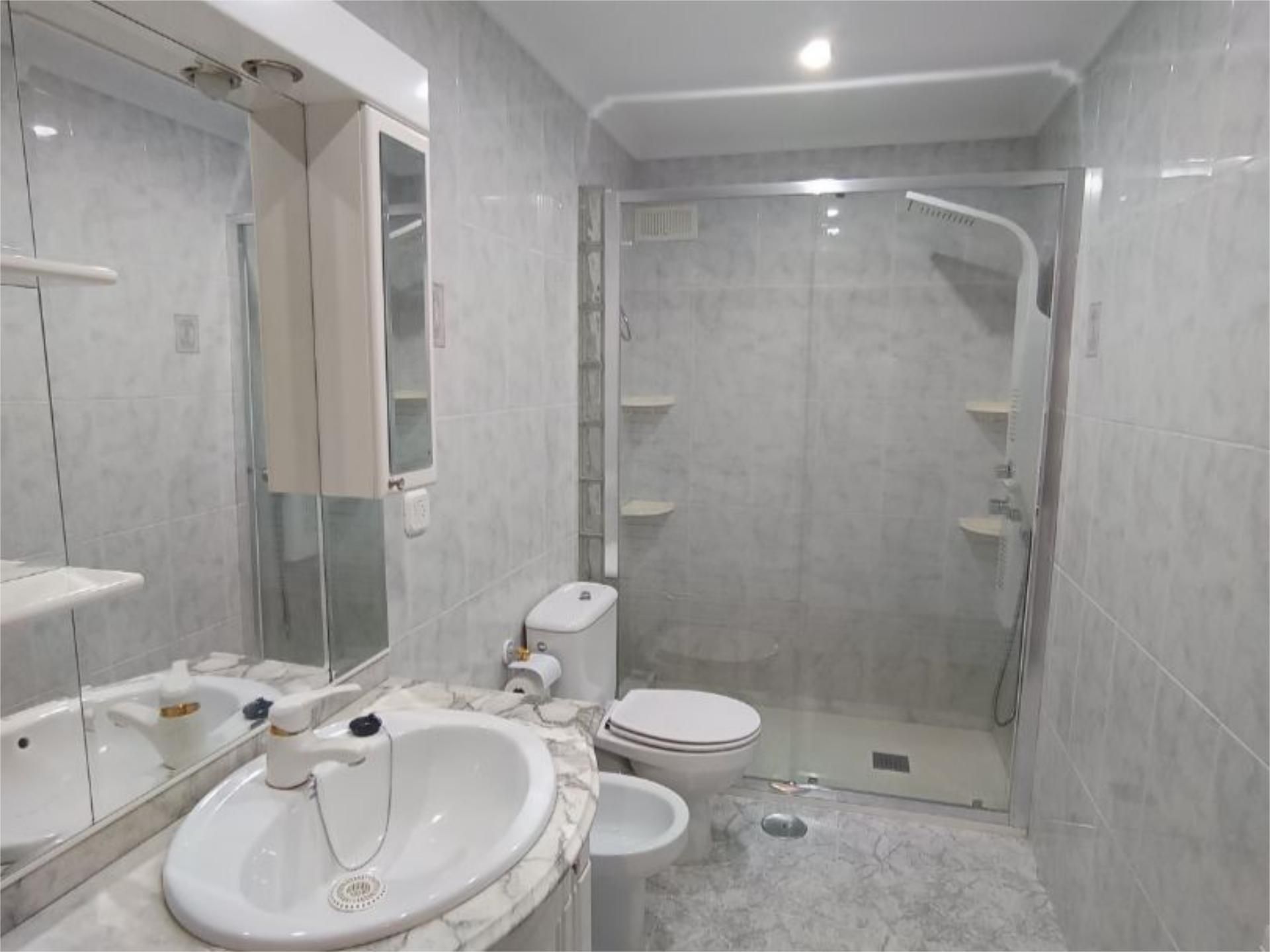 Piso en  Calle Galileo 12 - Foto 8