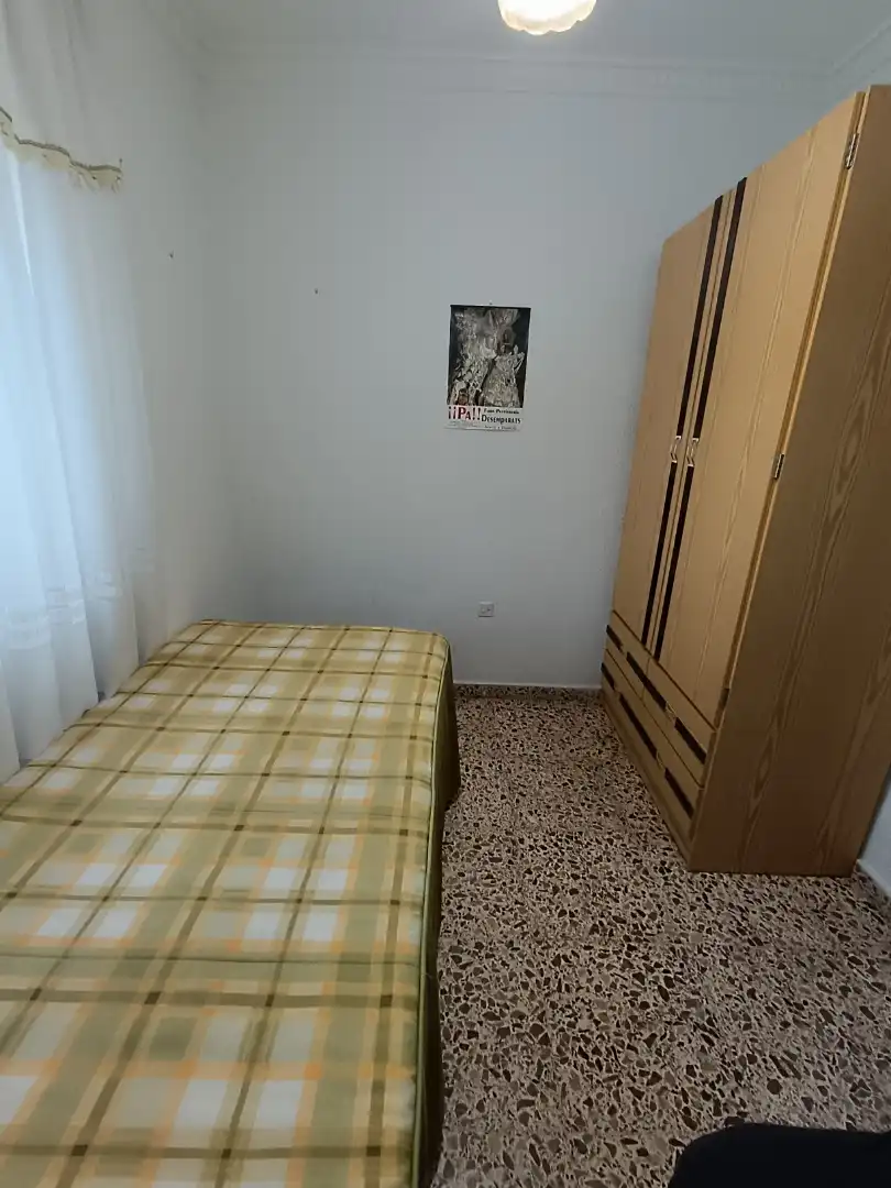 Piso en  Calle Capitán Torregrosa 24 - Foto 13